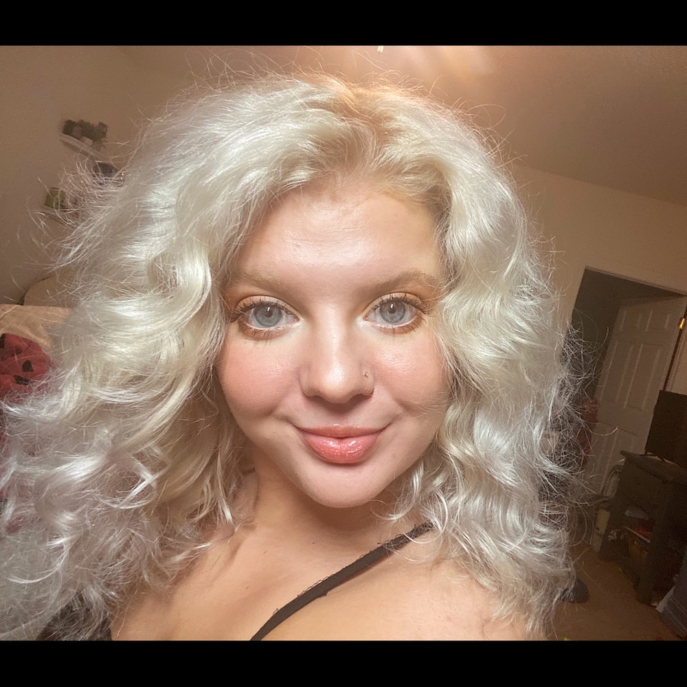 Meet your Posher, Kelsey